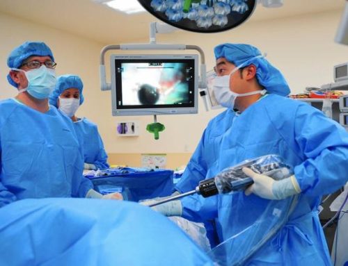 Silver Cross surgeons get big assist from ‘robots’